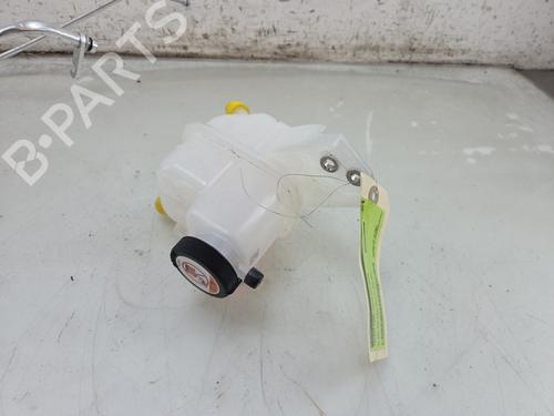 Używane Zbiornik wyrównawczy Zbiornik wyrównawczy TOYOTA YARIS CROSS (MXP_) 1.5 Hybrid (MXPJ10) (116 hp) 35801846 35801846