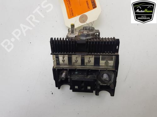 Used Fuse box OPEL KARL (C16) 1.0 (75 hp) 12048828