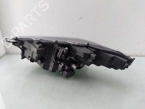 Right headlight TOYOTA YARIS (_P21_, _PA1_, _PH1_) 1.5 Hybrid (MXPH10, MXPH11) | BP32481320C29