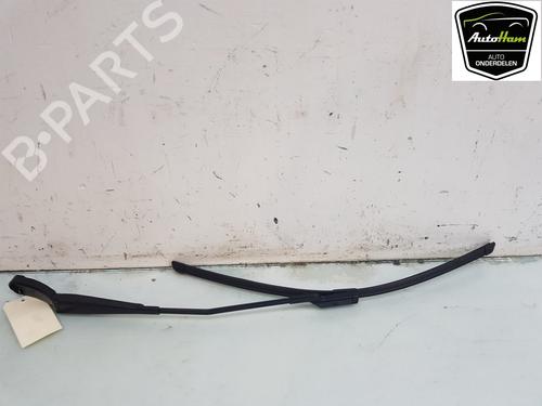 Used Front windshield wiper arm OPEL GRANDLAND / GRANDLAND X (A18, P1UO) 1.2 (75) (131 hp) 16450589