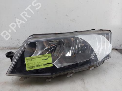 Faro izquierdo SKODA OCTAVIA III Combi (5E5, 5E6) 1.0 TSI (115 hp) 30743474