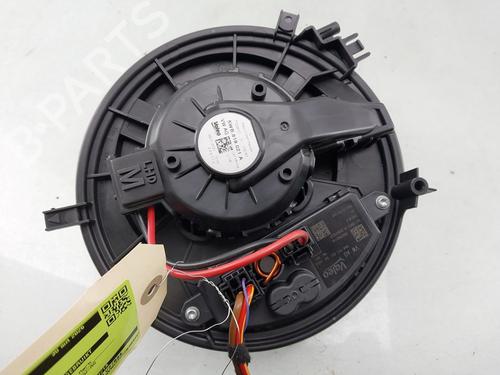 Heater blower motor VW GOLF VIII (CD1, DA1) 2.0 TSI R 4motion | BP33718140M62 - Image 3