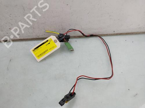 Used Heater resistor Heater resistor RENAULT TWINGO II (CN0_) 1.2 (CN0D) (58 hp) 40525689 40525689