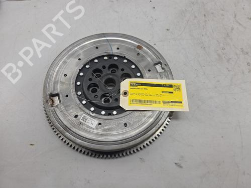 Clutch/lamell Clutch/lamell NISSAN JUKE (F16_) 1.6 Hybrid (143 hp) 37462989 37462989