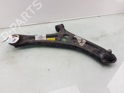 Used Right front suspension arm FORD ECOSPORT 1.0 EcoBoost (125 hp) 29062046