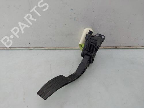 Used Pedal RENAULT TWINGO II (CN0_) 1.2 16V (CN04, CN0B) (75 hp) 30533905