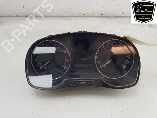 Used Instrument cluster SKODA FABIA III (NJ3) 1.2 TSI (90 hp) 16575215