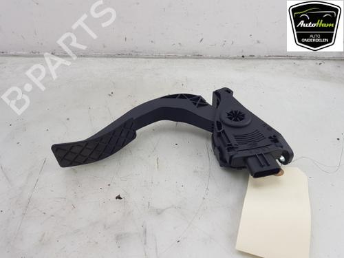 pedal-porsche-macan-95b-30-s-diesel-8k1723523a-2014-19692860 main image