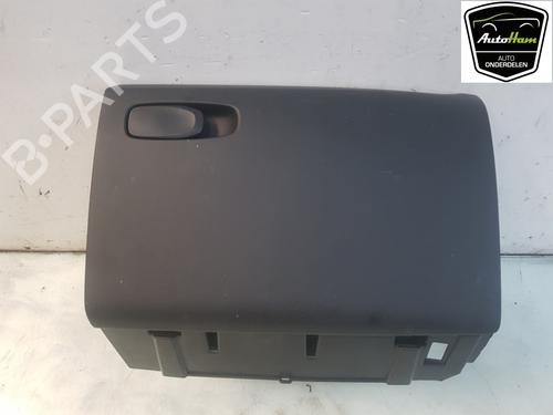 Used Glove box Glove box 13657636 13657636