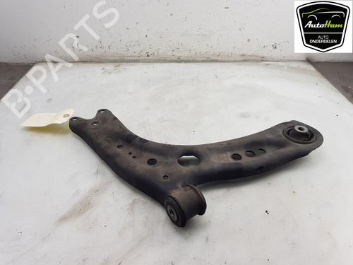 Used Right front suspension arm AUDI A3 Sportback (8VA, 8VF) 1.8 TFSI quattro (180 hp) 17742475