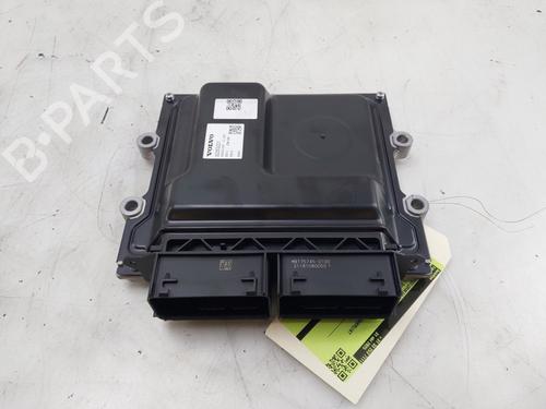 Used Engine control unit (ECU) VOLVO XC60 II (246) T8 Hybrid AWD (390 hp) 30121783