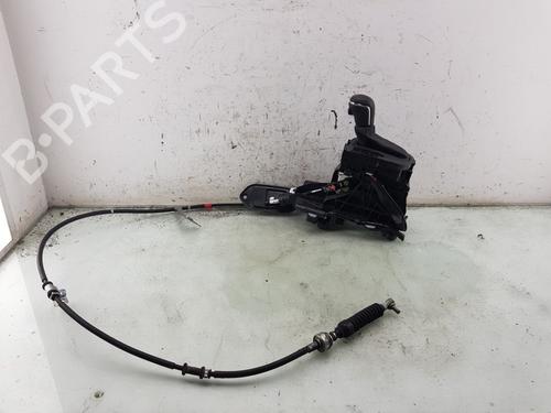 Used Gear lever TOYOTA YARIS (_P21_, _PA1_, _PH1_) 1.5 Hybrid (MXPH10, MXPH11) (116 hp) 24132962
