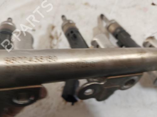 Injection rail PEUGEOT 2008 I (CU_) 1.2 THP 130 / PureTech 130 | BP39094583M98 - Image 4