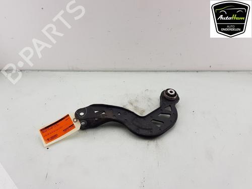 Venstre bagtil bærearm MERCEDES-BENZ A-CLASS (W176) A 180 (176.042) (122 hp) 13148273