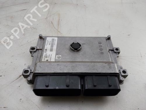 Used Engine control unit (ECU) Engine control unit (ECU) OPEL CORSA F (P2JO) 1.2 (68) (75 hp) 33811815 33811815