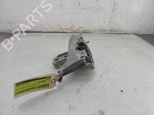 Used Gearbox mount Gearbox mount PEUGEOT 208 II (UB_, UP_, UW_, UJ_) 1.2 PureTech 100 (101 hp) 35947472 35947472