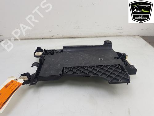 Used Support BMW 1 (F40) 118 i (140 hp) 13104505