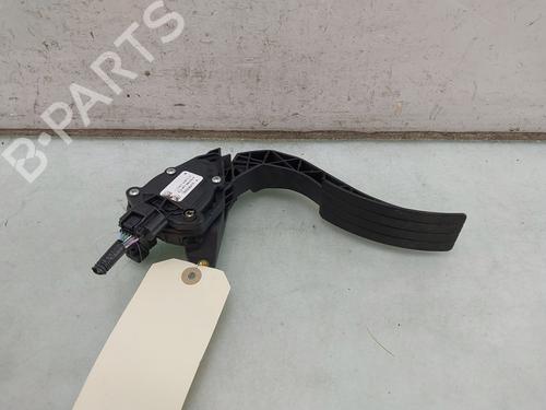 Pedal für Pedal RENAULT CAPTUR I (J5_, H5_) 0.9 TCe 90 (90 hp) 39711143 39711143