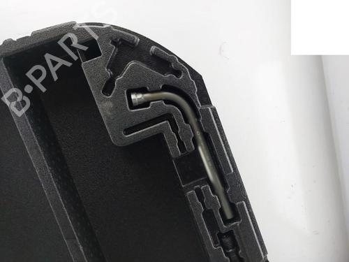 Zestaw narzędzi / podnośnik AUDI TT (FV3, FVP) 2.0 TFSI quattro | BP32520685C119 - Image 6