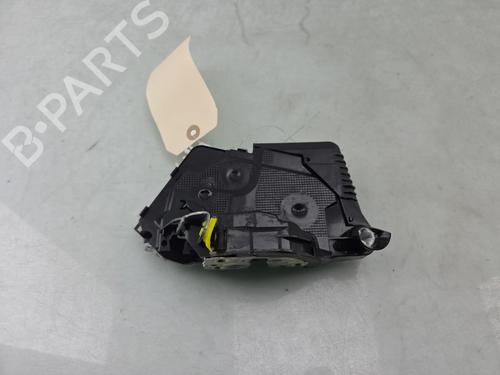 Vergrendeling links voor TOYOTA YARIS CROSS (MXP_) 1.5 Hybrid (MXPJ10) (116 hp) 31143616