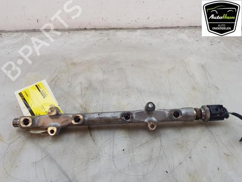 Used Injection rail Injection rail 20925932 20925932