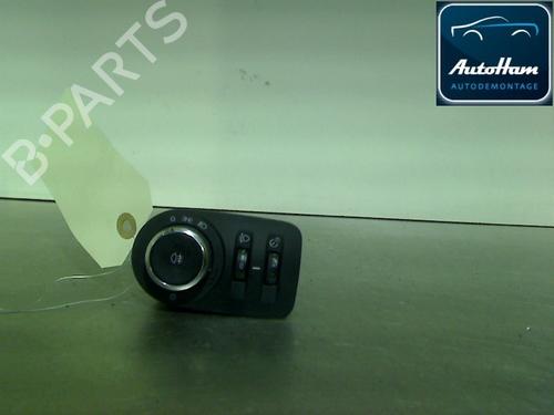 Used Headlight switch Headlight switch OPEL CORSA D (S07) 1.3 CDTI (L08, L68) (75 hp) 12017439 12017439