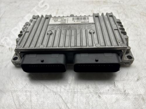 Used Engine control unit (ECU) Engine control unit (ECU) CITROËN C5 I (DC_) 2.0 16V (DCRFNC, DCRFNF) (136 hp) 32087347 32087347