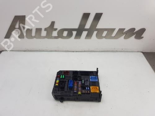 Used Fuse box Fuse box OPEL CORSA F (P2JO) 1.2 (68) (101 hp) 12033900 12033900