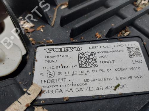 Left headlight VOLVO XC60 II (246) T8 Hybrid AWD | BP30121753C28 