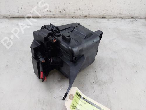 Boîte à Fusibles OPEL FRONTERA (OV24) EV (113 hp) 31884652