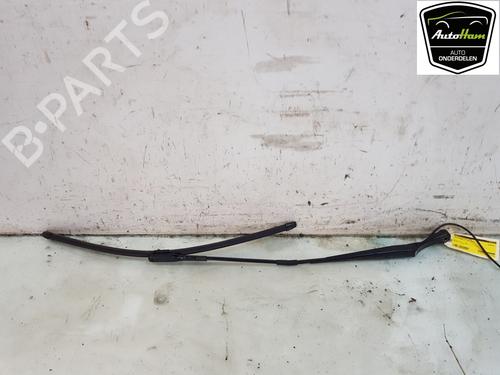 Used Front windshield wiper arm TESLA MODEL X (5YJX) 75D AWD (525 hp) 17318736