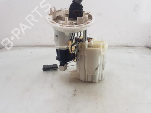 Used Fuel pump AUDI A4 B8 Avant (8K5) 2.0 TDI (170 hp) 28583274