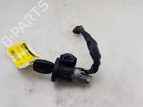 Clé de contact RENAULT CLIO II (BB_, CB_) 1.5 dCi (B/C2J) (68 hp) 32982592