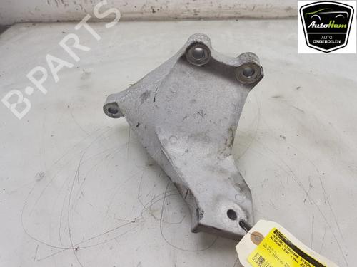 Used Gearbox mount Gearbox mount NISSAN LEAF (ZE1) Electric (218 hp) 18166957 18166957