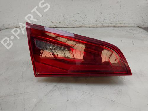 Farolim esquerdo Farolim esquerdo AUDI A3 Sportback (8VA, 8VF) 1.4 TFSI e-tron (204 hp) 33717908 33717908