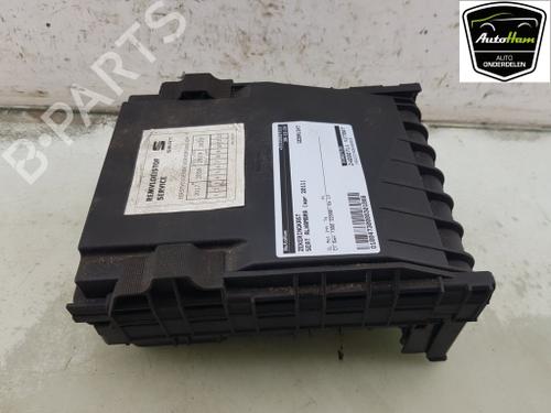 Used Fuse box Fuse box SEAT ALHAMBRA (710, 711) 1.4 TSI (150 hp) 22422212 22422212