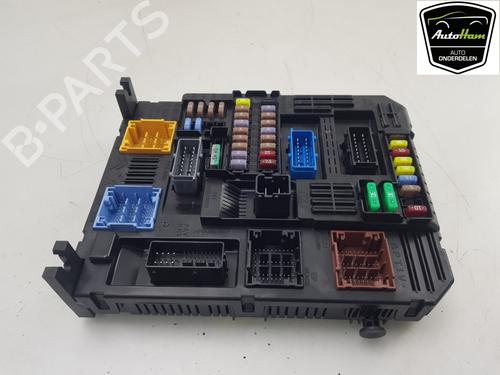 Used Fuse box OPEL CROSSLAND X / CROSSLAND (P17, P2QO) 1.2 (75) (110 hp) 19316477