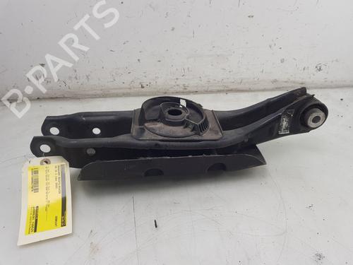 Højre bagtil bærearm Højre bagtil bærearm VW GOLF II (19E, 1G1) 1.8 GTI G60 Syncro (160 hp) 33976664 33976664