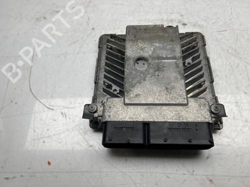 Used Engine control unit (ECU) VW PASSAT B6 Variant (3C5) 2.0 TDI 16V 4motion (140 hp) 32087365