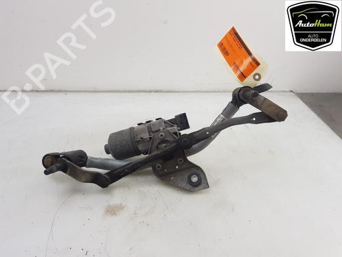 Used Front wipers mechanism RENAULT TWINGO II (CN0_) 1.2 16V (CN04, CN0B) (75 hp) 12039107