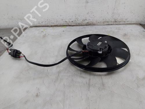 Used Radiator fan Radiator fan 37179477 37179477