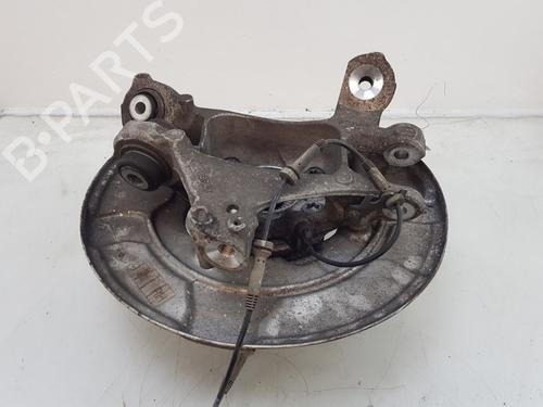 Used Right rear steering knuckle BMW 5 Touring (G31) 530 i Mild-Hybrid (252 hp) 24618610
