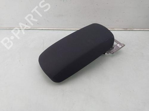 Used Armrest / Center console TOYOTA COROLLA Saloon (_E21_) 1.8 VVTi Hybrid (126 hp) 30184038