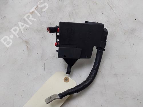 Used Fuse box VOLVO XC60 II (246) T8 Hybrid AWD (390 hp) 30121751