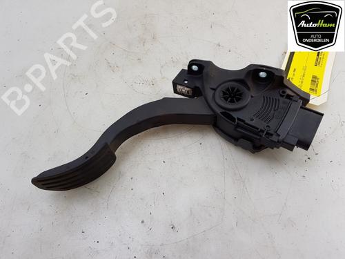 Used Pedal VOLVO V70 III (135) 2.4 D (175 hp) 13750921