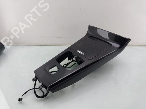 Used Middle console MERCEDES-BENZ CLA (C118) CLA 200 (118.387) (163 hp) 27256919