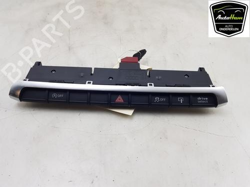 Used Warning switch AUDI A3 Sportback (8VA, 8VF) 1.6 TDI (110 hp) 23143989