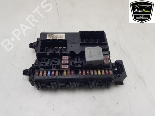 Used Fuse box LAND ROVER RANGE ROVER V (L460) P510e PHEV AWD (510 hp) 22558216