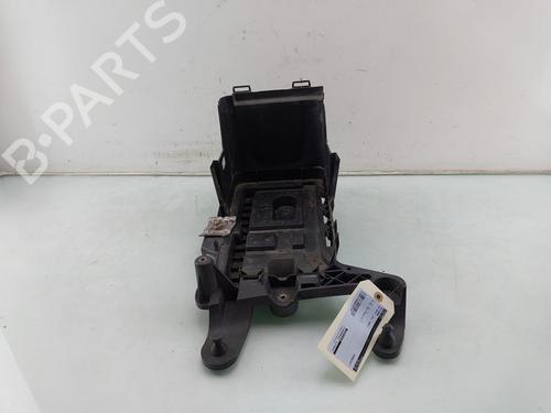 Used Support Support VW GOLF V (1K1) 2.0 GTI (200 hp) 34057019 34057019