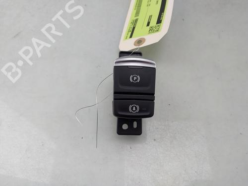 Used Switch Switch RENAULT MEGANE IV Grandtour (K9A/M/N_) 1.3 TCe 140 (K9NB) (140 hp) 33617133 33617133